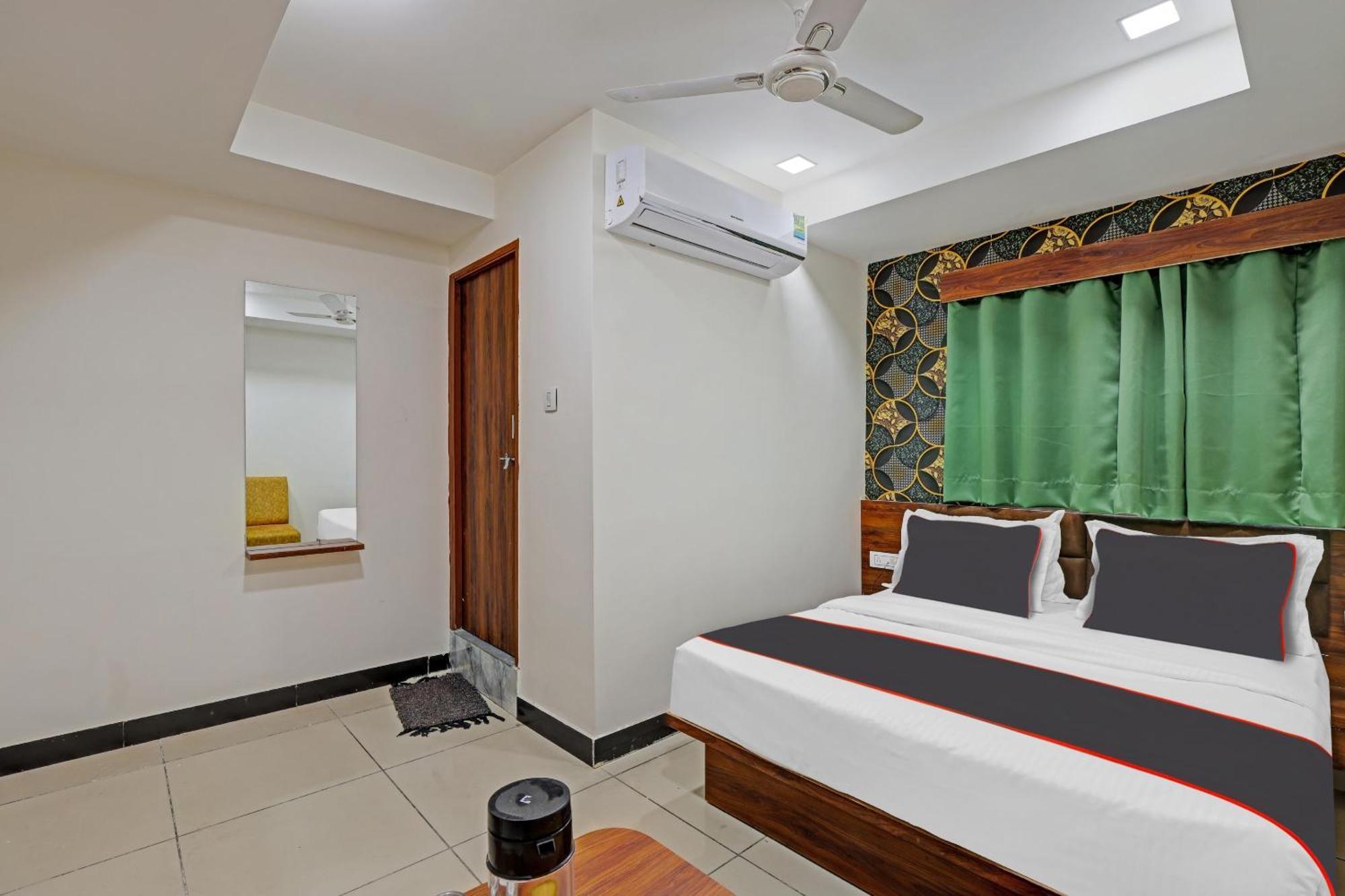 Capital O Bhavya Villa Ahmedabad Exterior foto